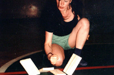 Prze�amywanie deski pi�ci�